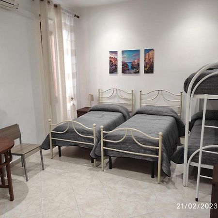 Apartament Residenza La Casa Di Pierino Bari Zewnętrze zdjęcie