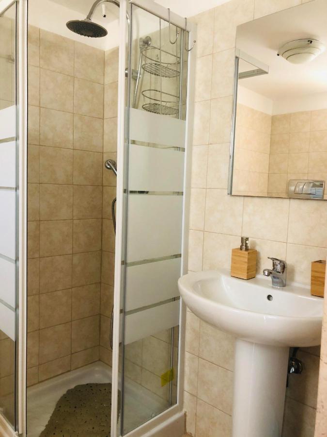 Apartament Residenza La Casa Di Pierino Bari Zewnętrze zdjęcie